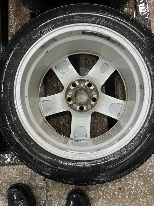 Камри диск  р17  оргинал  идиял с шинами