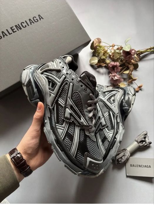 Balenciaga Runner
