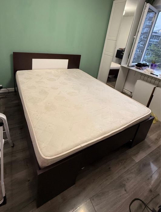 Pat de vanzare 160x200