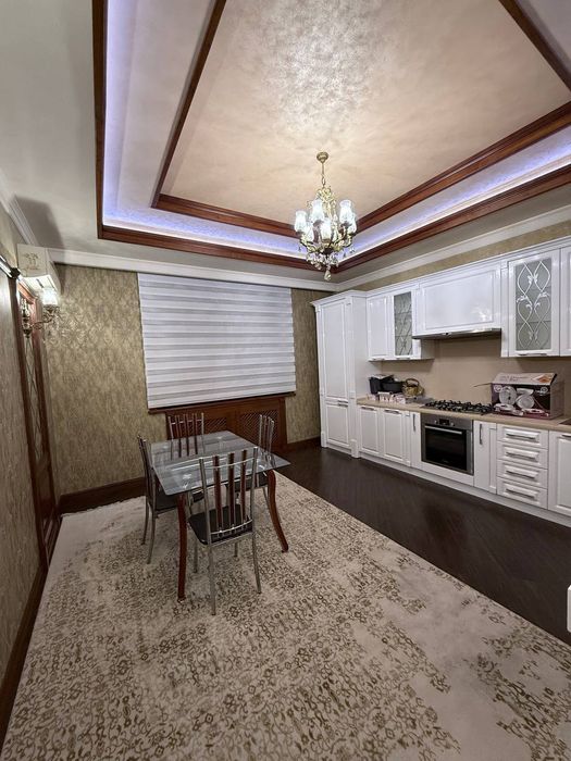 Продаётся квартира 4/4/7 "Габус" Тараса Шевченко, 182м2