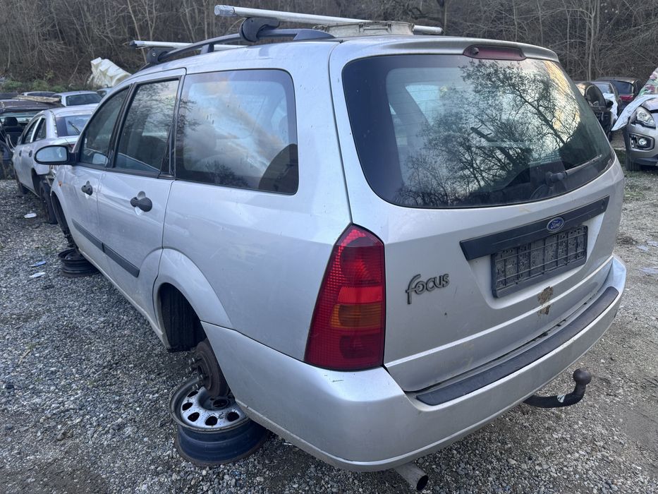 Ford Focus 1.4i 16v 75hp 2002г На Части