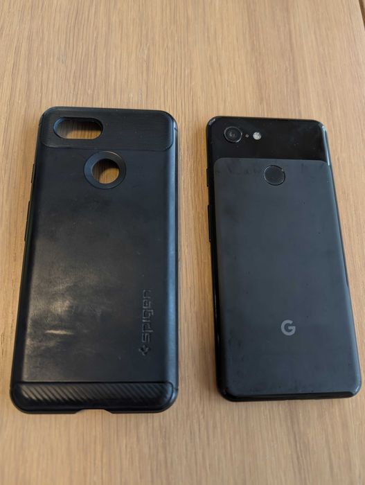 Google Pixel 3, 64GB + Spigen Rugged Armor