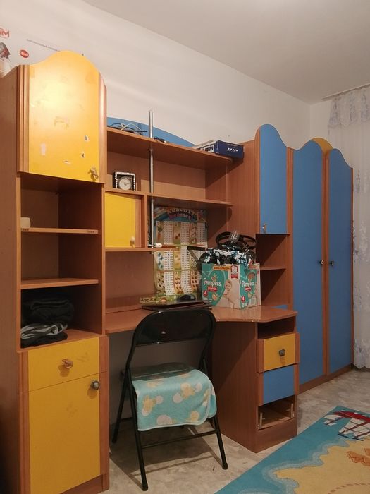 Продам срочно детская стенка