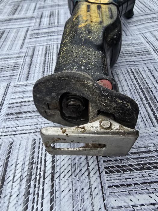 Makita ferastrau sabie BJR181