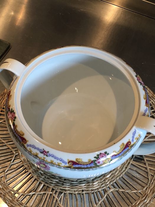 Голям френски порцеланов терин Лимож Франция  и супник