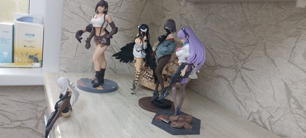 Аниме статуэтки продам