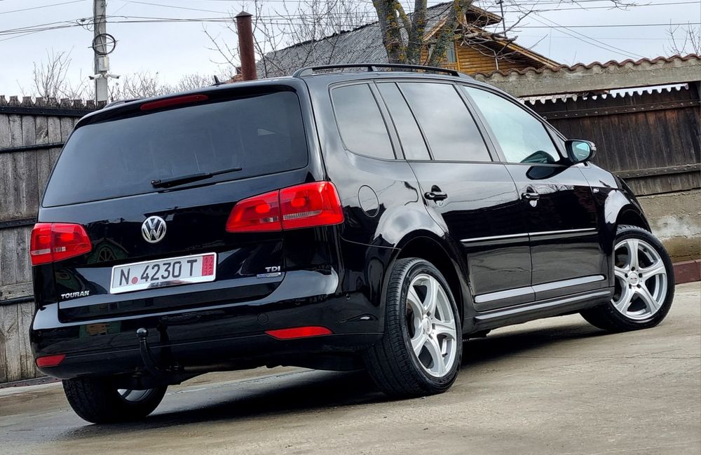 Volkswagen Touran//7 Locuri//2012//HIGH-LINE//IMPECABIL