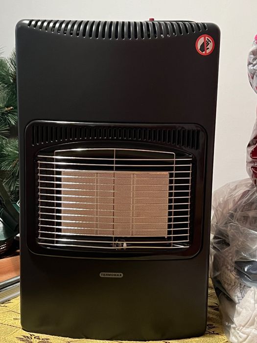 Продавам газова отоплителна печка