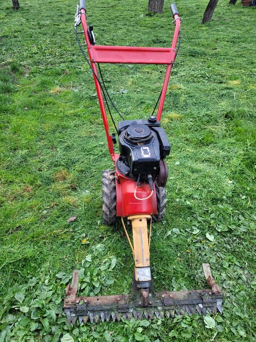 Cositoare cu cutite .