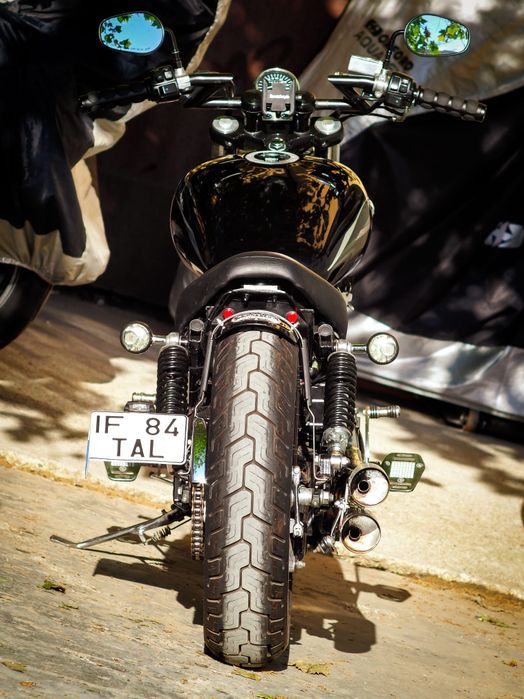 Bobber Suzuki marauder vz800