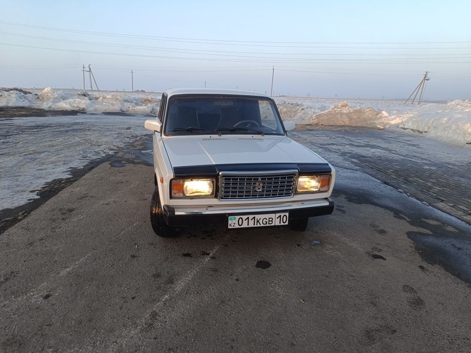 Продам автомобиль ваз 2107