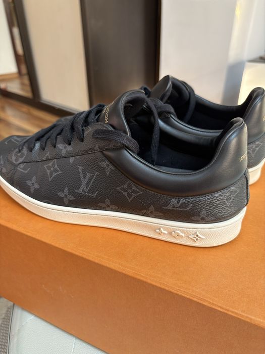 Adidasi Louis Vuitton autentici mar 42 stare buna