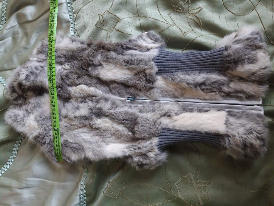 Уникален дамски елек с естествен заешки косъм