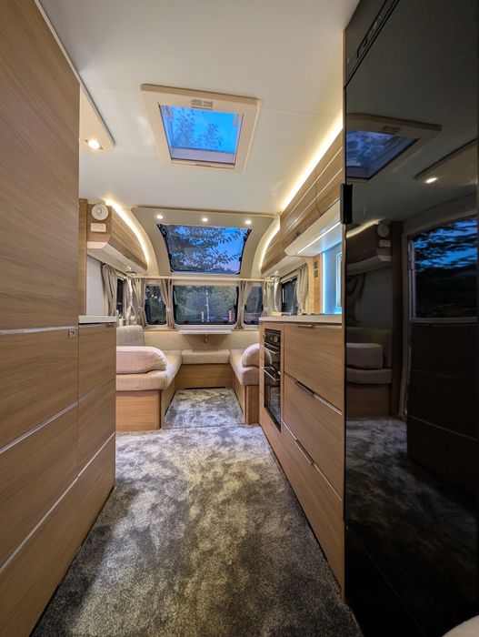 Adria Adora 612 DL Seine 2019 | ALDE | Mover PowrTouch | Baie + Duș separat