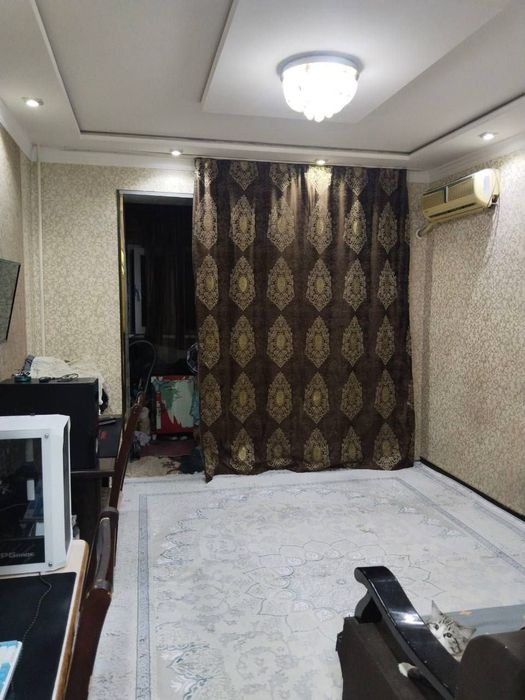 Продается Юнусабад 15 квартал 1 квартира