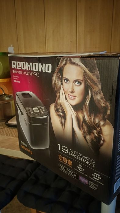 Хлебопечь Redmond новая оригинал.