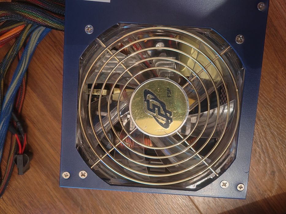 Блок питания Epsilon 80plus