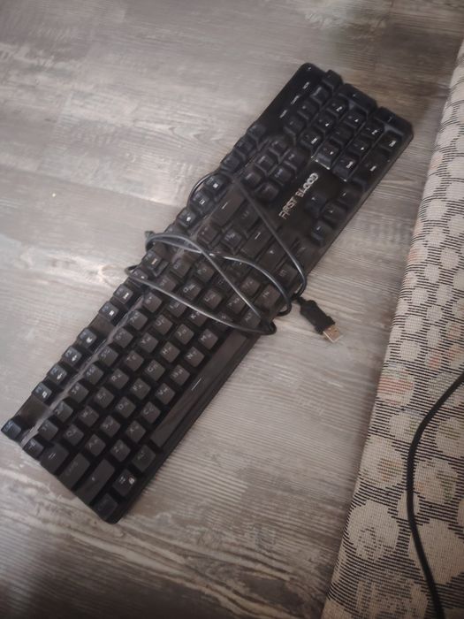 Продаётся игровая клавиатура