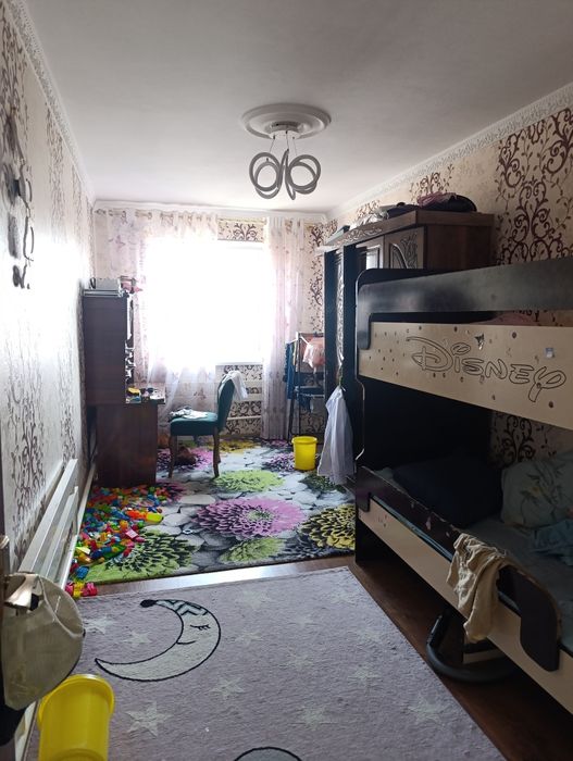 3 хонали зўр шароитдаги квартира ижарага берилади. Заканал 40-дом