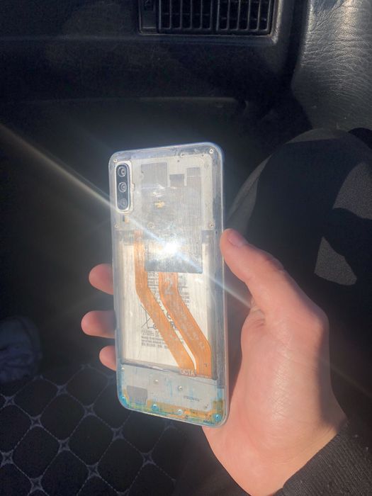 Самсунг а50 продам либо обмен