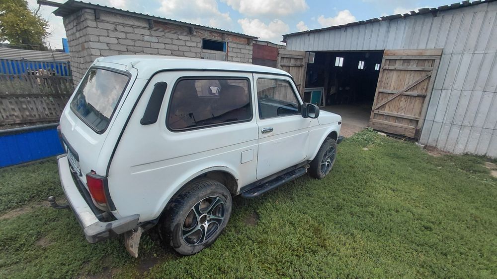 Продам ниву в Хорошем состояние