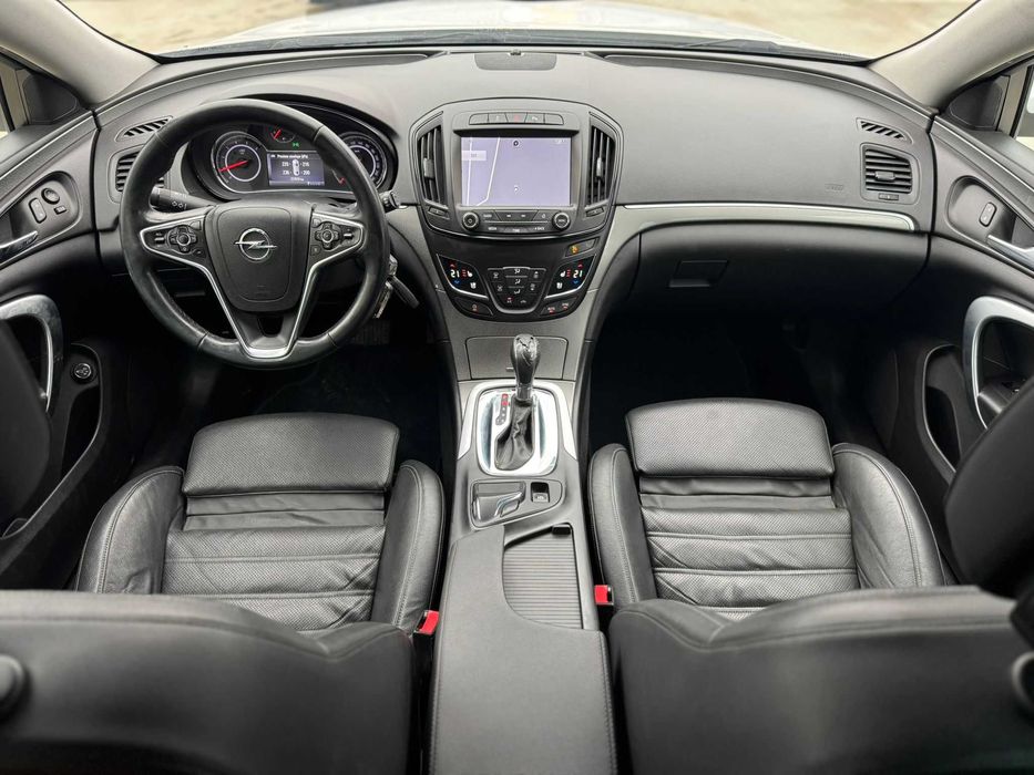 Opel Insignia facelift tourer 2015 2.0 automat avariat lovit avariate