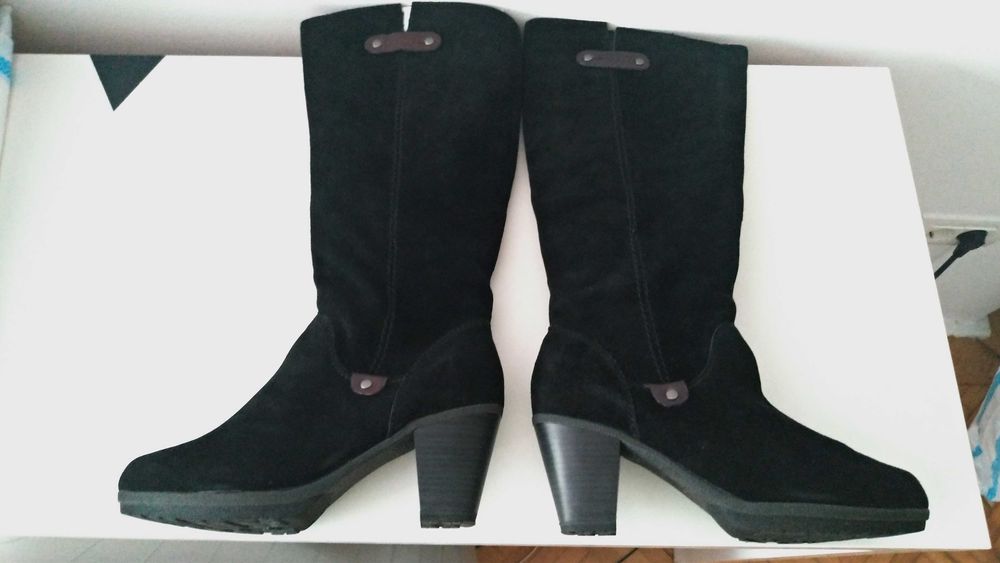 Cizme cu toc, din piele intoarsa