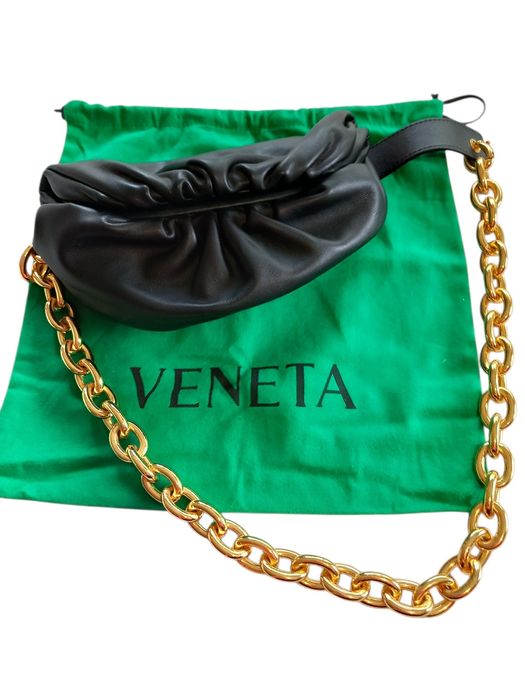 Chanel Veneta Bottega  Valentino Balenciaga D&G