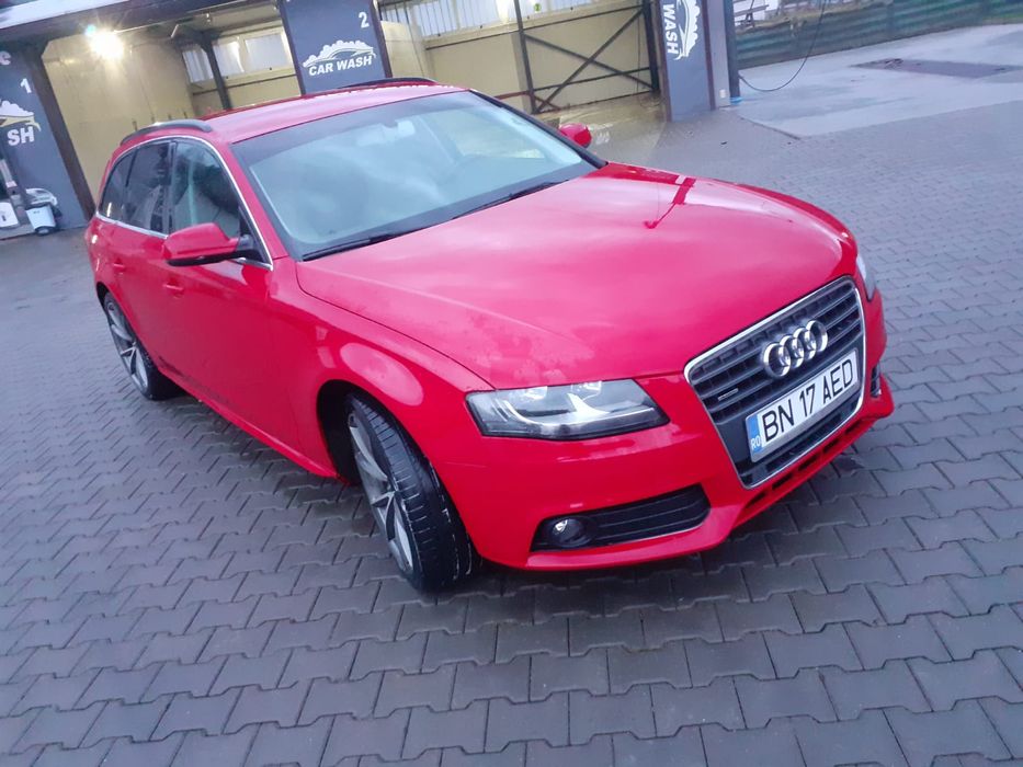 Vand Audi A4 b8 quattro,motor 2.0 anul 2011 in stare impecabilă