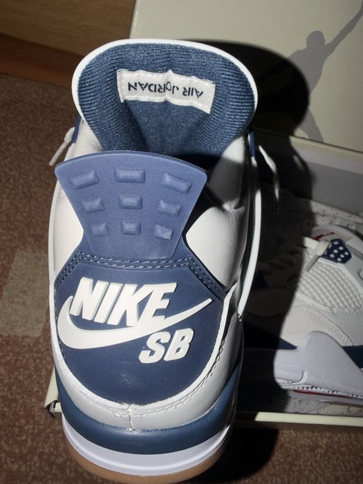 Jordan 4 SB Navy