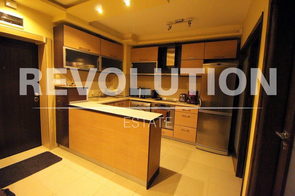 Дава се под наем Тристаен апартамент в Варна, Базар Левски - 100 кв.м за 800 € - Снимка #4