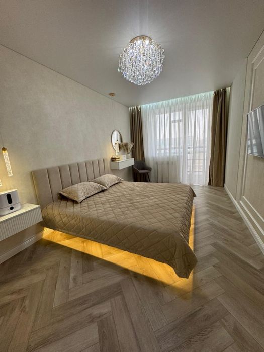 Продам двухкомнатную в ЖК Султан
