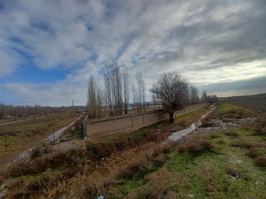 Тошкент Вилояти . Охонгоран  Тумани . Галакудук  ФЕРМА    2,7 Гектар .