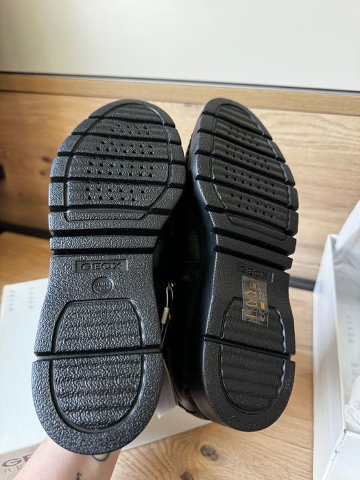 Ghete piele naturală veritabila Geox originale noi