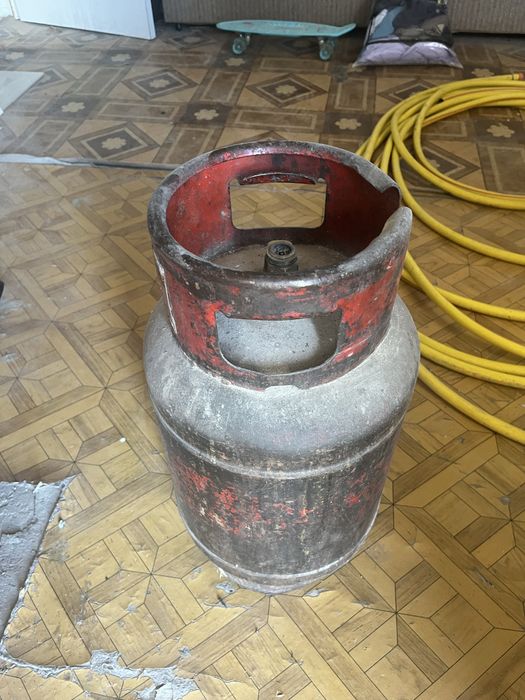 Продам газ балон