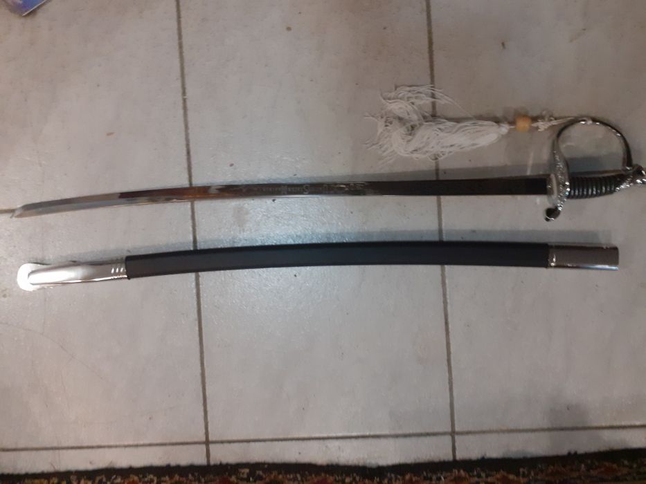 Красива сабя,палаш,шпага,рапира,острие