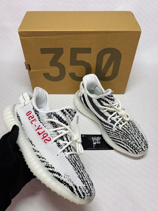 adidas Yeezy Boost 350 V2 "Zebra"