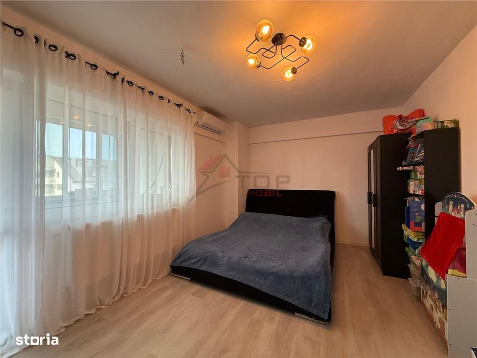 Apartament cu 2 camere decomandat, loc de parcare - Rediu