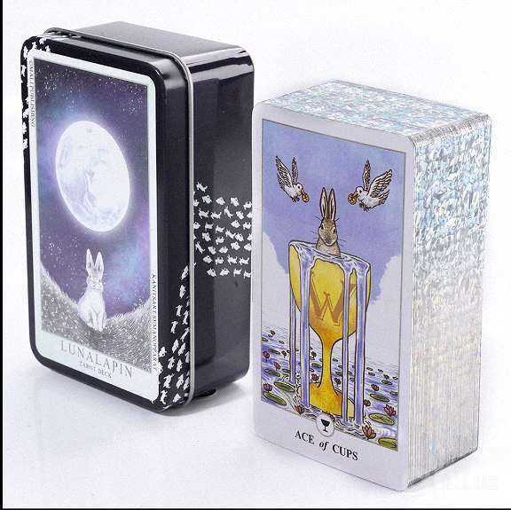 Карты МАК Таро Лунного Кролика ("Lunalapin Tarot") в железном боксе.