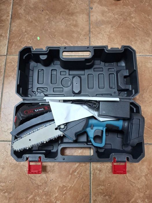 Minidrujba Ferastrau Electric 24 V 2 lame+2 lanturi