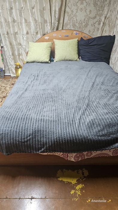 Продам двух спальная кровать