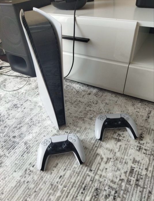 Срочно продам PS 5
