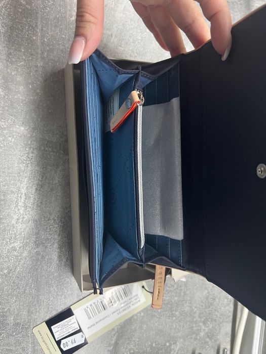 Дамско портомоне Bugatti