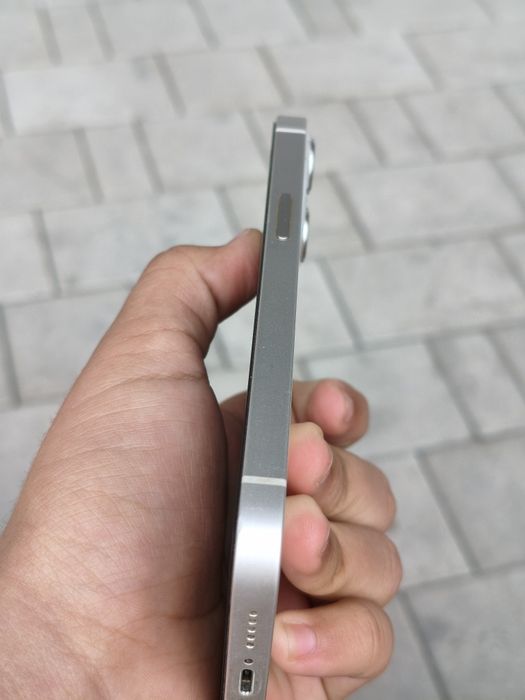 iPhone 13 white 256gb