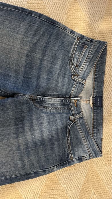 Изчистени дънки Gant