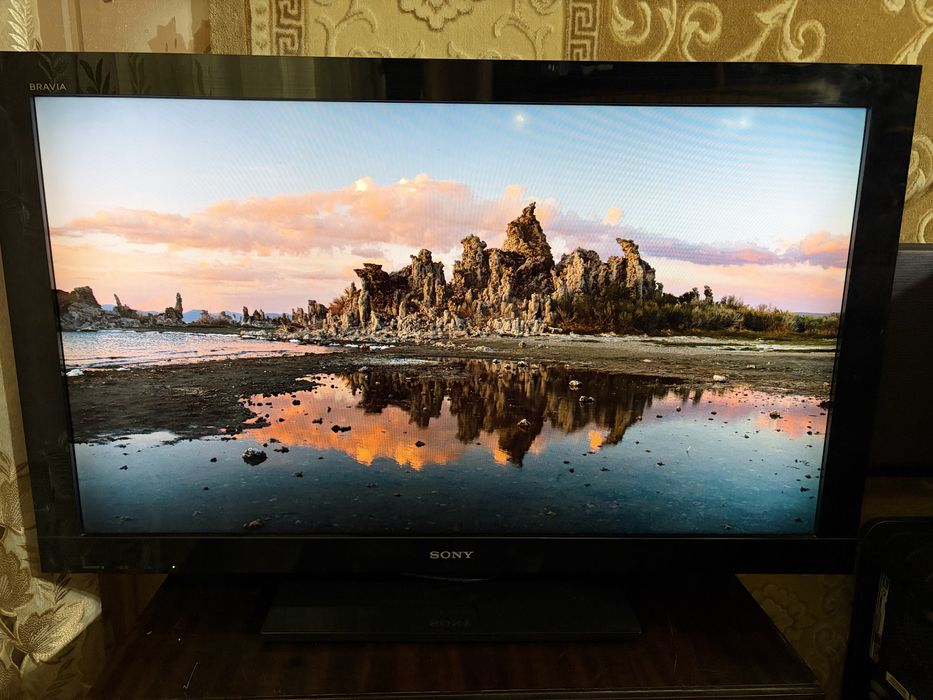 Продам SONY BRAVIA KLV-40BX400 (40” FULL HD)