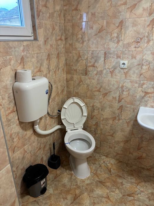 Продавам къща в гр. Златица