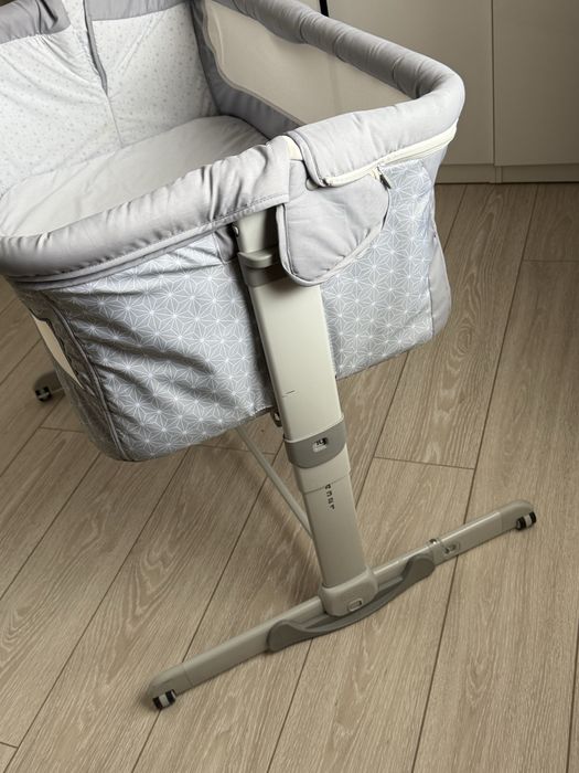 Продам кроватку Chicco