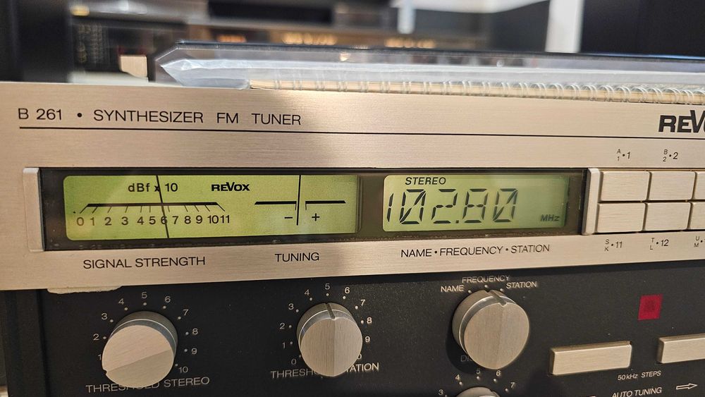 Revox B261 High-End Tuner in stare excelenta, full recap, test video!