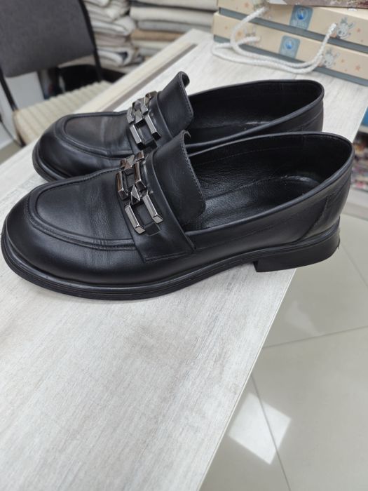 Продам   женские  лоферы